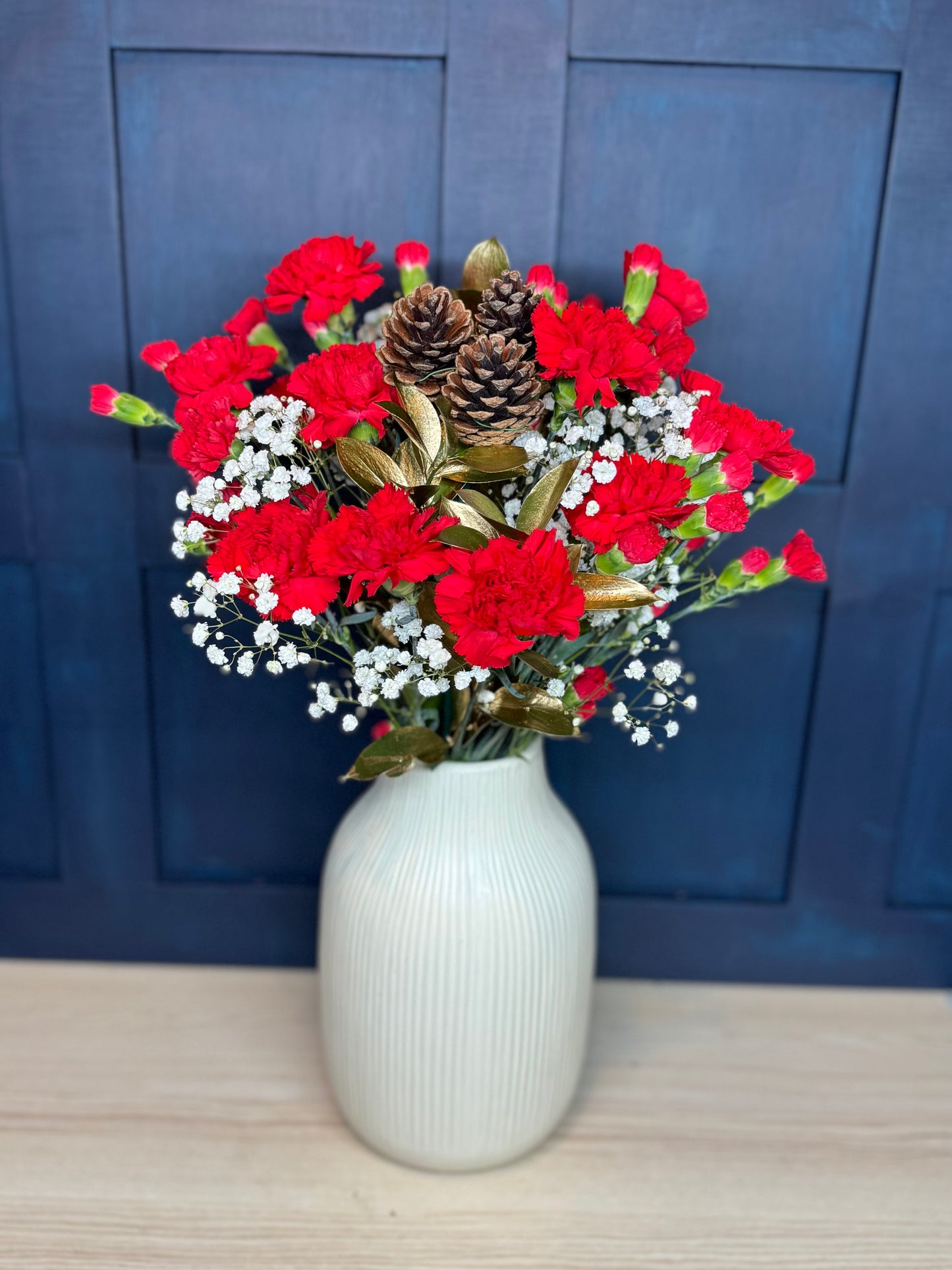 Red Christmas Carnation Bouquet